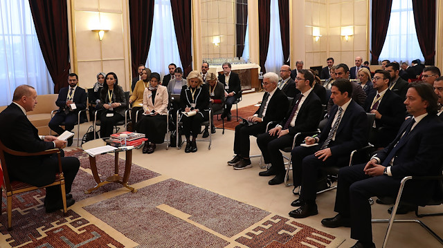 Cumhurbaşkanı Erdoğan ve gazeteciler Cenevre'de. 