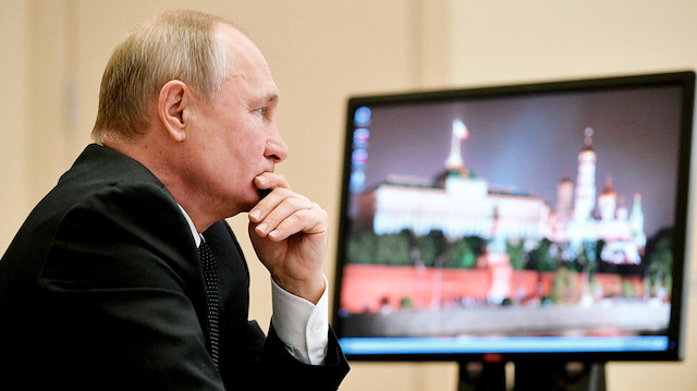 Büyük hata dikkatlerden kaçmadı: Putin'in bilgisayarındaki şaşırttı