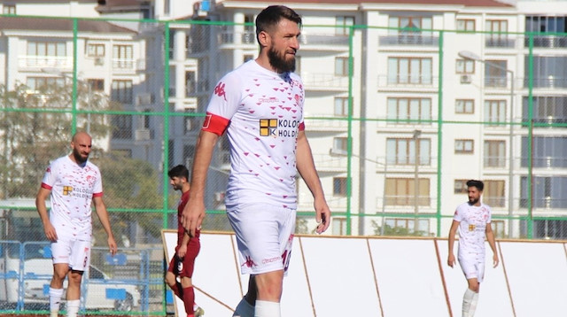 Serdar Özbayraktar son olarak Elazığspor'da forma giymişti.