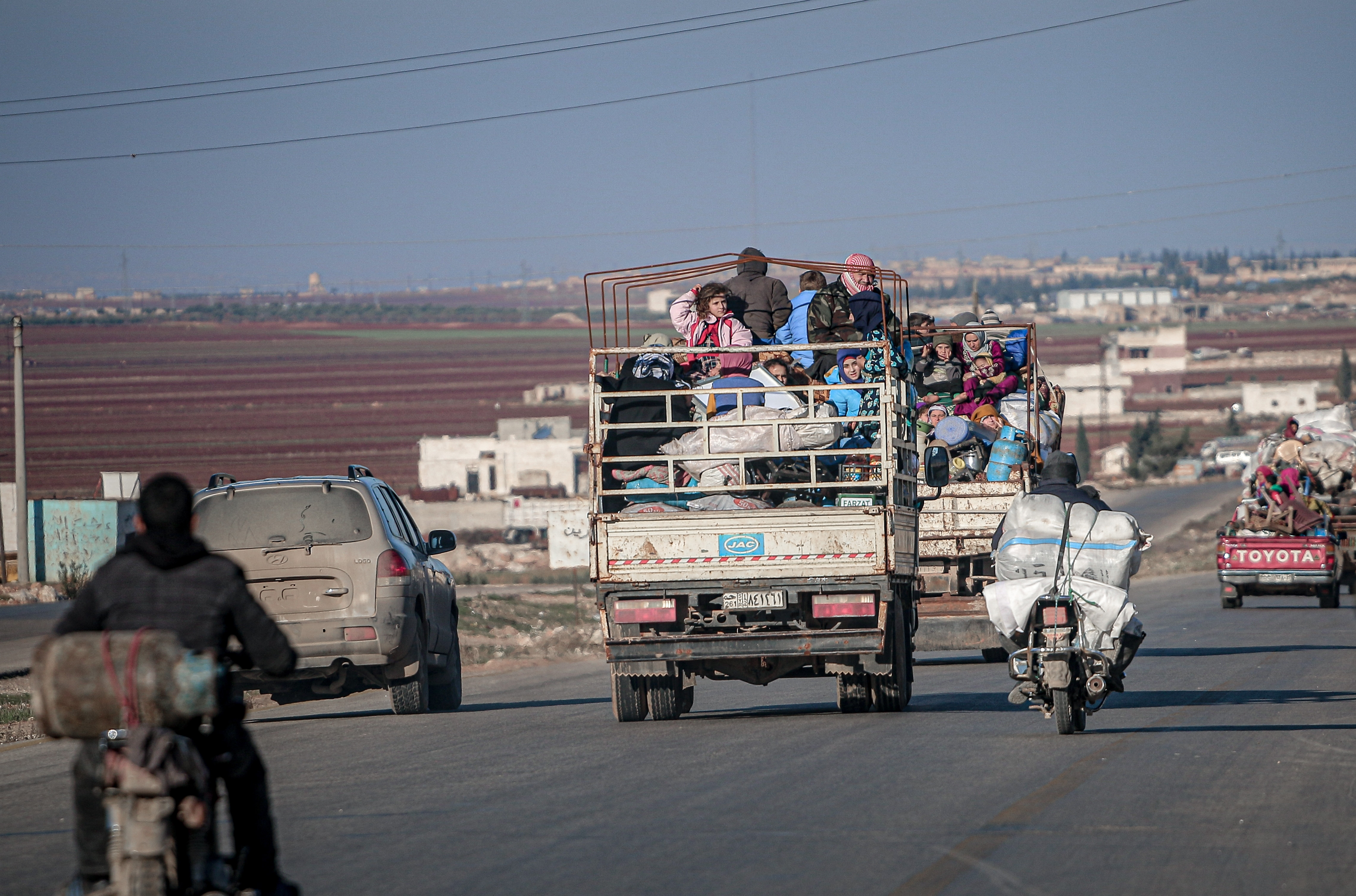 İdlib'den kaçan siviller