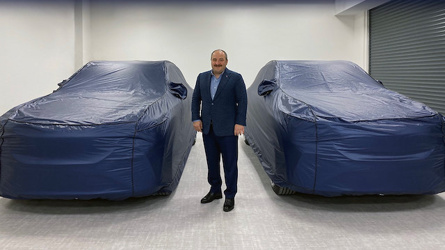 Sanayi ve Teknoloji Bakanı Mustafa Varank yerli otomobile ilişkin ilk fotoğrafı paylaştı.