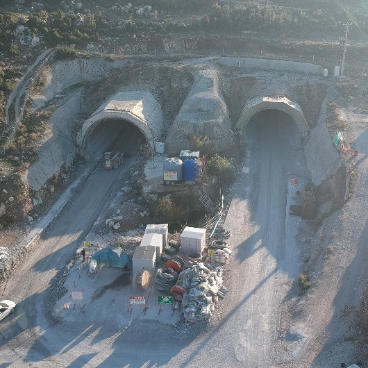 Ege’nin dev projesi Honaz Tünelinde sona yaklaşıldı