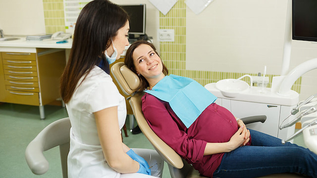 Fotoğraf: Arşiv / Uzmanlar, hamilelik döneminde diş röntgeninin de çekilmemesi konusunda uyarıyor. 