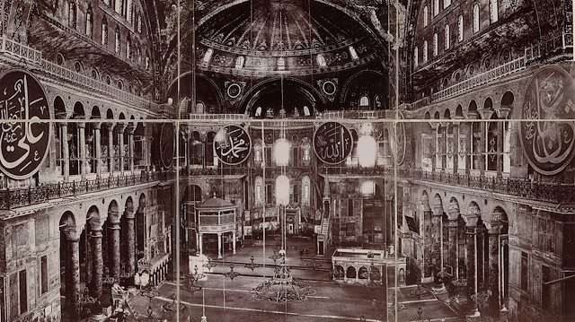 Yaklaşık yüz yıla yayılan Pierre de Gigord Fotoğraf Koleksiyonu, 6 binden fazla fotoğraf görüntüsü ile Osmanlı İmparatorluğu'nun son yıllarının ve Türkiye Cumhuriyeti'nin oluşumunun ve ilk yıllarının görsel bir kaydını oluşturur.