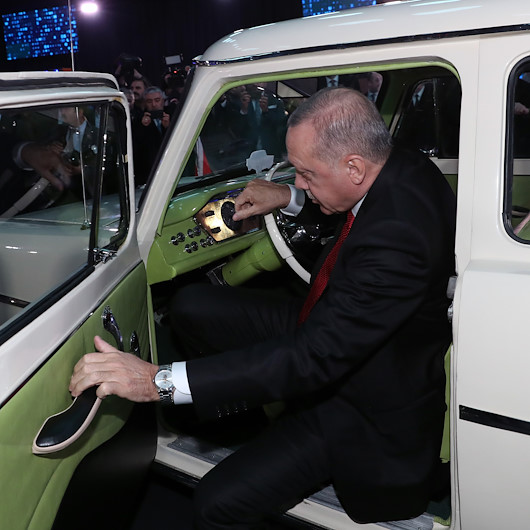 Cumhurbaşkanı Erdoğan Devrimin direksiyonuna geçti
