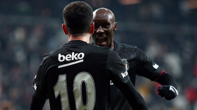 Beşiktaş, Gençlerbirliği'ni kaptanı Atiba'nın yıldızlaştığı maçta 4-1 yendi.