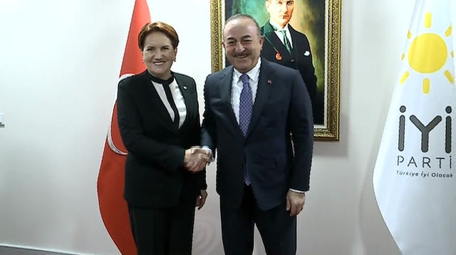 ​İYİ Parti Genel Başkanı Meral Akşene ve Dışişleri Bakanı Mevlüt Çavuşoğlu.