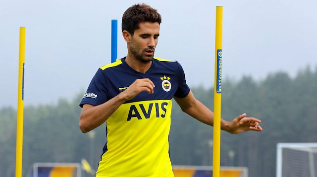 Alper Potuk 2013 yılında 7.25 milyon euro karşılığında Eskişehirspor'dan Fenerbahçe'ye transfer olmuştu.