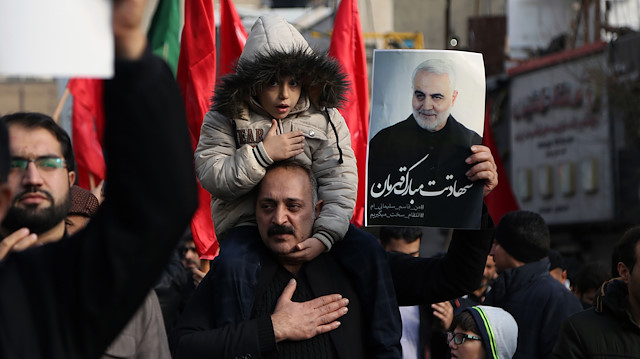 İran'da cuma namazı sonrası ABD karşıtı gösteriler düzenlendi