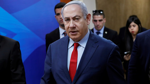 Israel's Prime Minister Benjamin Netanyahu arrives to the weekly cabinet meeting in Jerusalem January 5, 2020. REUTERS/Ronen Zvulun

