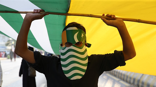 Largest flag of Kashmir exhibited in Islamabad

