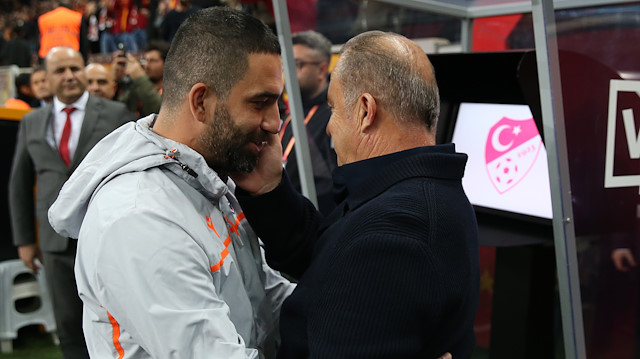 Arda Turan ve Fatih Terim, Galatasaray-Başakşehir maçı öncesinde bir araya gelmişti.