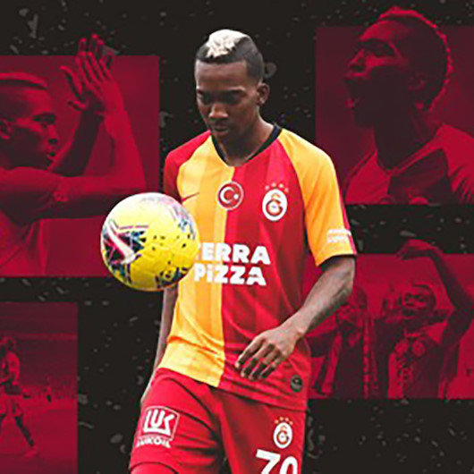Onyekuru Galatasaraya imzayı attı