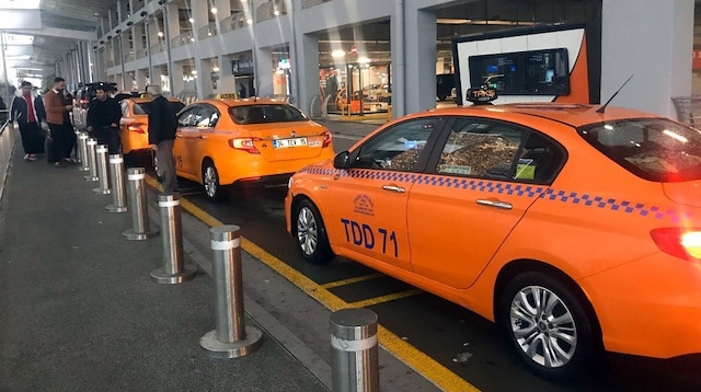 Cumhurbaşkanı Recep Tayyip Erdoğan’ın katılımıyla tanıtımı yapılan yerli otomobile bir destekte İstanbul Havalimanı taksiciler kooperatifi üyelerinden geldi.