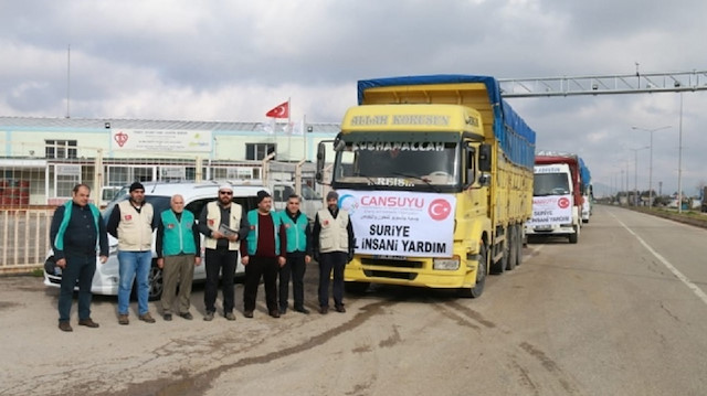 جمعية إغاثية تركية توصل 125 طنا من المساعدات إلى إدلب