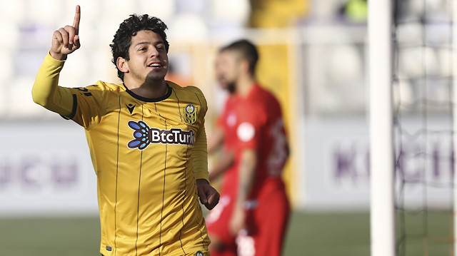 Guilherme bu sezon Süper Lig'de çıktığı 17 maçta 5 gol atarken, 6 da asist kaydetti.