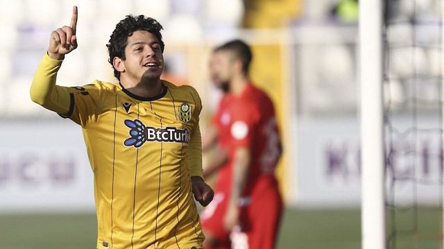 Guilherme bu sezon ligde 17 maçta 5 gol, 6 asist ile oynadı.