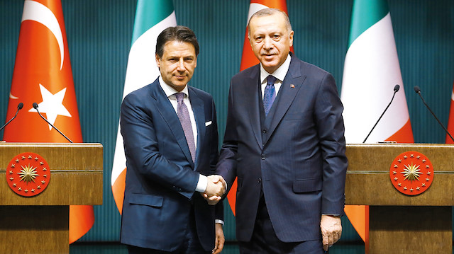 Giuseppe Conte ve Recep Tayyip Erdoğan