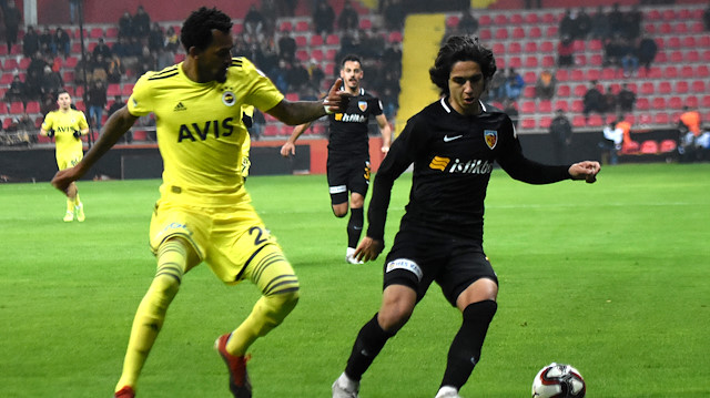 Kayserispor-Fenerbahçe maçı golsüz eşitlikle sona erdi.