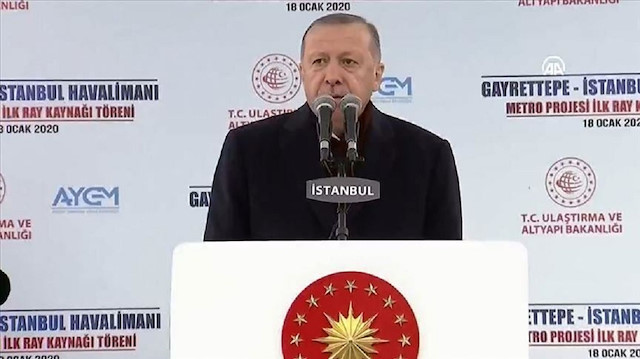 أردوغان يوقع قانونًا لإنشاء مركز تحكيم لـ "التعاون الإسلامي" في تركيا
