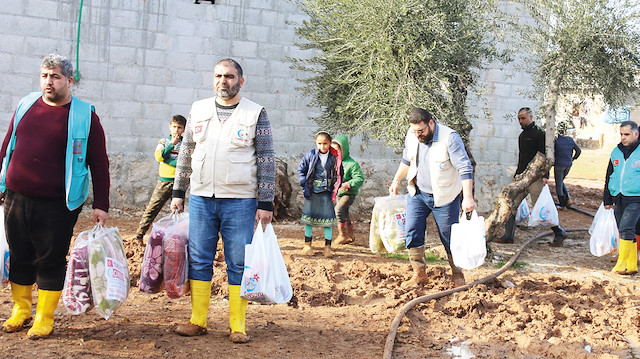Son bir haftada Suriye’ye 250 tonun üzerinde yardım gönderildi.