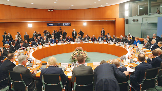 12 ülke ve 4 uluslararası örgüt Libya krizinin çözümü için dün Berlin'de bir araya geldi.
