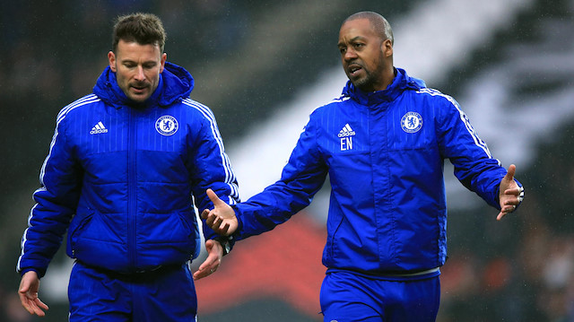 Eddie Newton (sağda) Chelsea'de teknik direktör Lampard'ın ekibinde yer alıyor.