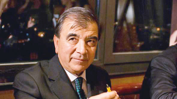 Enver Altaylı