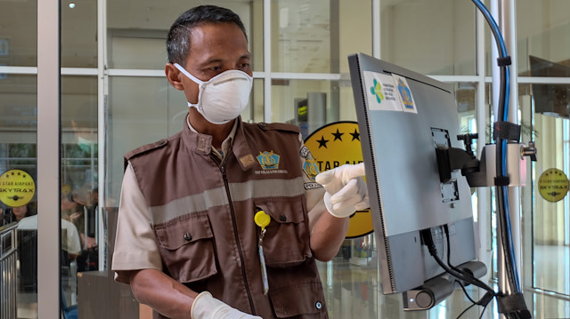 Endonezya'da Korona virüsü taraması.
