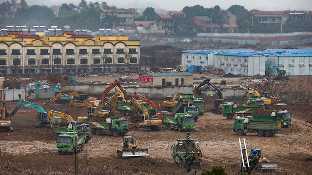 China rushes to build a new hospital in Wuhan

