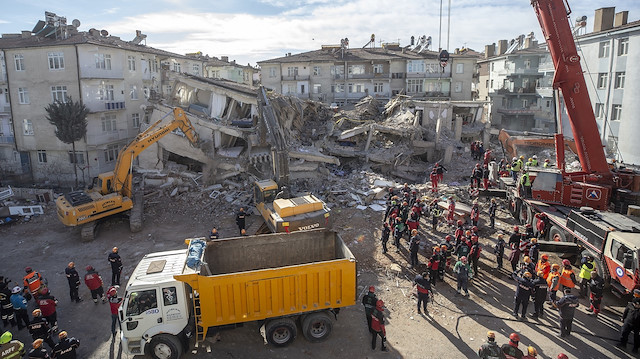 Elazığ merkezli depremde 35 vatandaşımız hayatını kaybetti.