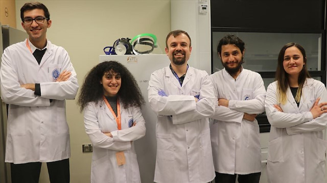 علماء أتراك يطورون جهازا للكشف عن فيروس أنفلونزا الخنازير