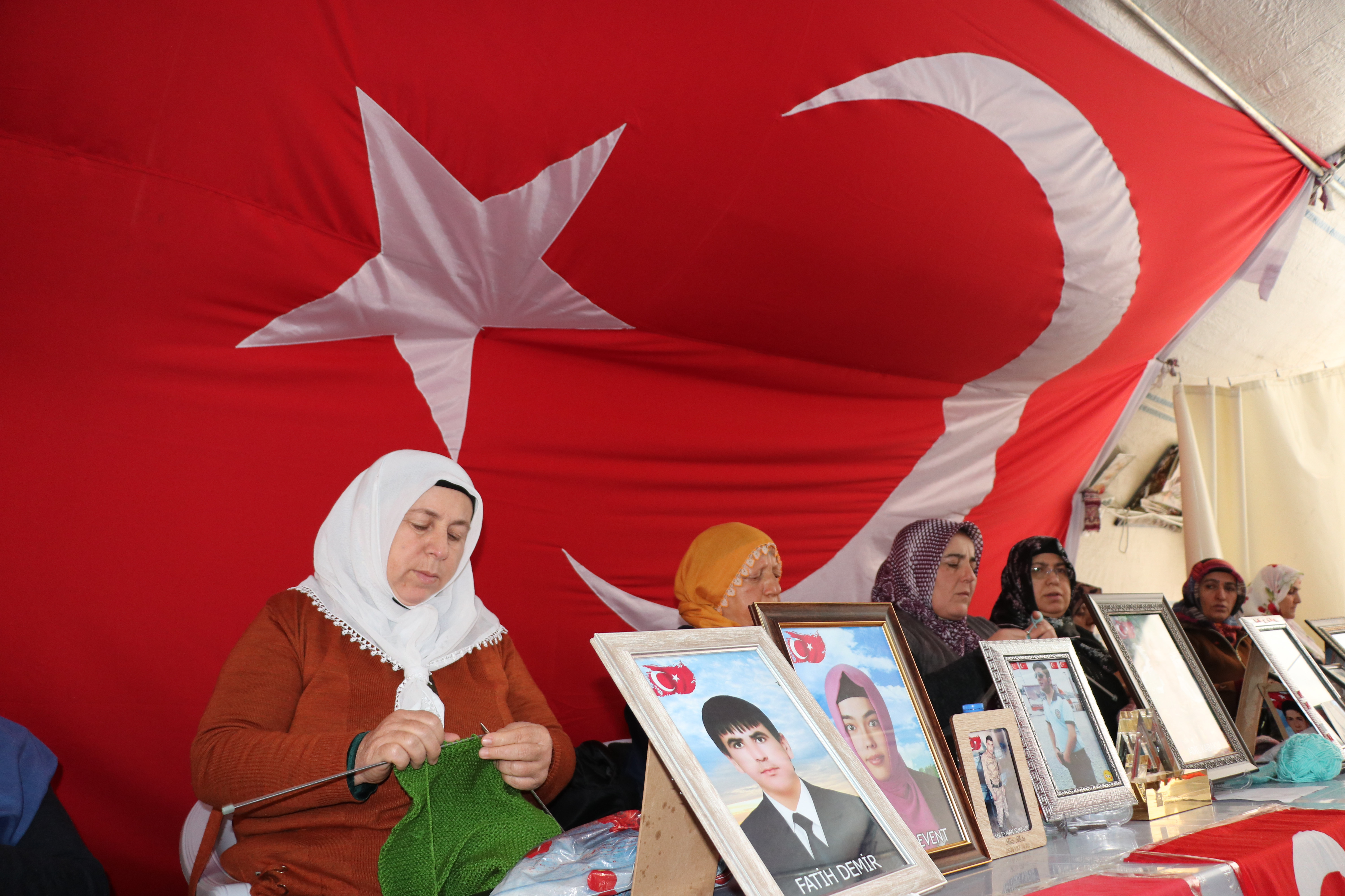 Diyarbakır annelerinin oturma eylemi