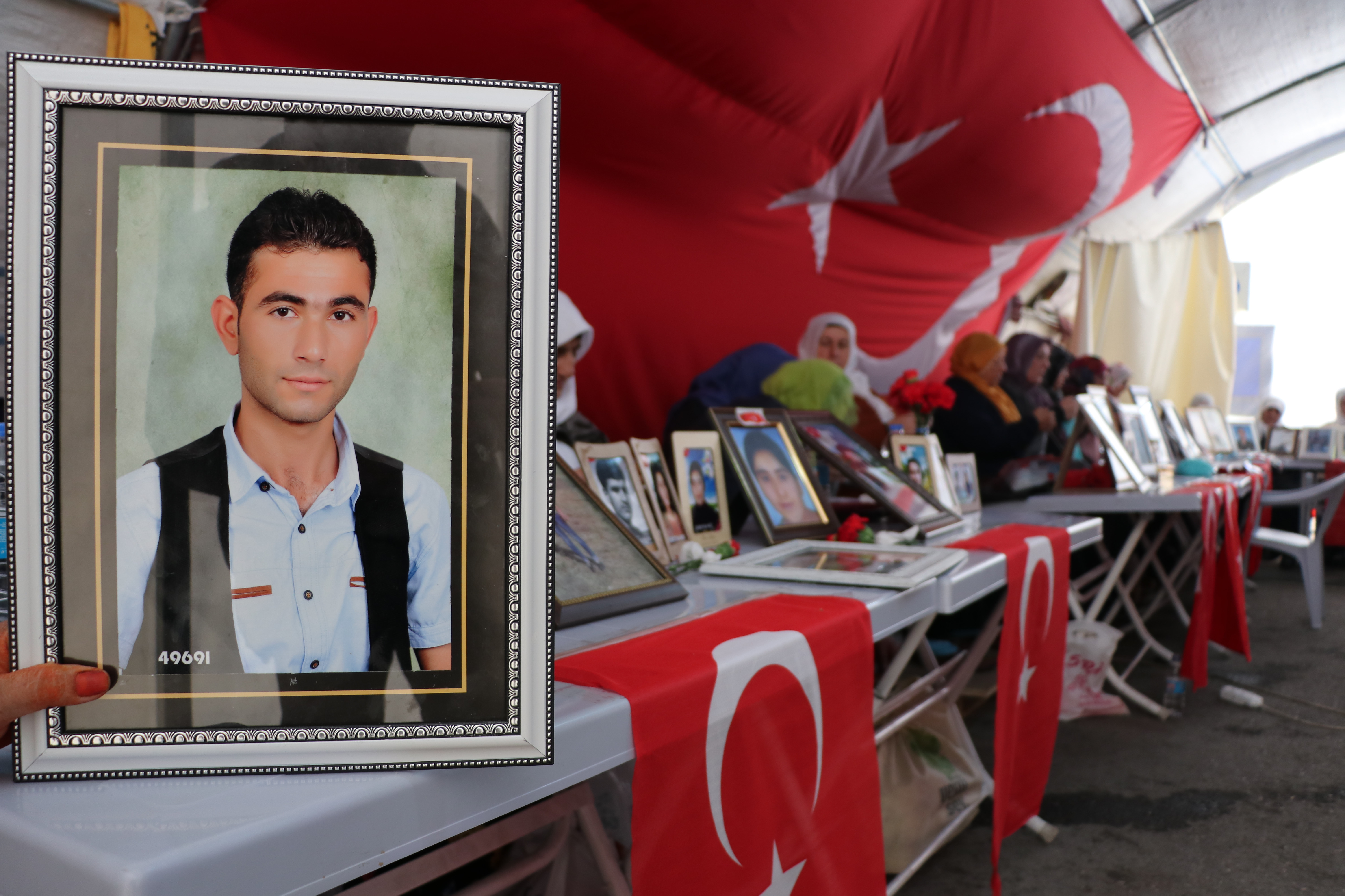 Diyarbakır annelerinin oturma eylemi