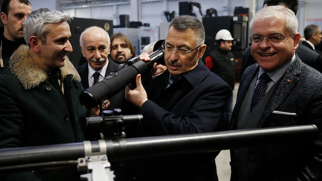 Cumhurbaşkanı Yardımcısı Oktay, Sincan OSB'deki fabrikaları ziyaret etti.