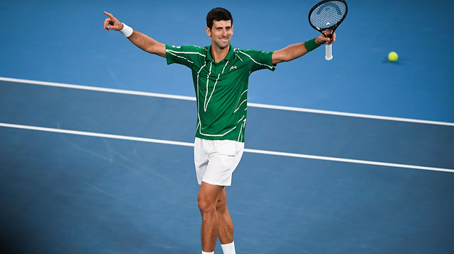 Dominic Thiem'i 3-2 mağlup eden Novak Djokovic, Avustralya Açık tek erkeklerde şampiyonluğa ulaştı. 