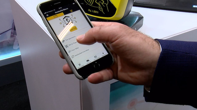 Mobil uygulamalarda karekod uygulamasıyla İstanbullular telefonlarını ulaşımda kullanabilecek. 