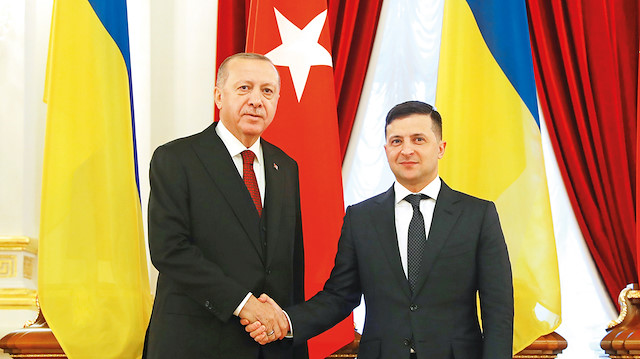 Erdoğan, Kiev’de Ukrayna Devlet Başkanı Vladimir Zelenskiy ile biraraya geldi.