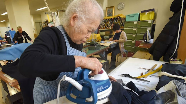 Japonya, azalan ve yaşlanan nüfusu nedeniyle iş gücündeki daralmadan muzdarip durumda bulunuyor.

