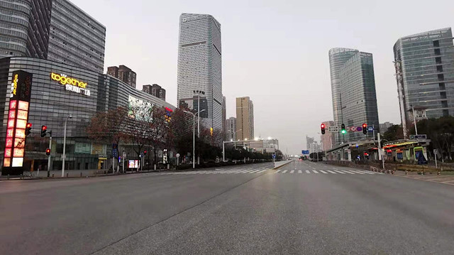 Çin'de virüs nedeniyle her yer hayalet şehre döndü. 