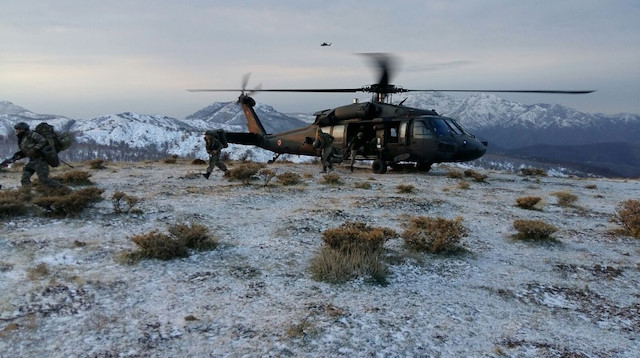 Güvenlik güçleri, terör örgütlerine yönelik operasyonlarını hız kesmeden sürdürüyor. 