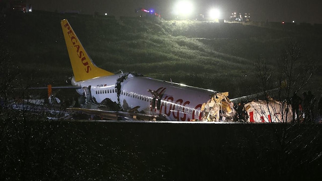 Pegasus'un uçağı Sabiha Gökçen Havalimanı'nda pistten çıkarak 30 metreden aşağı düşmüştü.