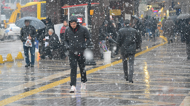 Meteorolojiden İstanbul için yeni uyarı yapıldı. 