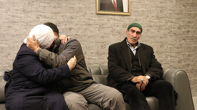 HDP önünde eylem yapan ailelerden biri daha evladına kavuştu