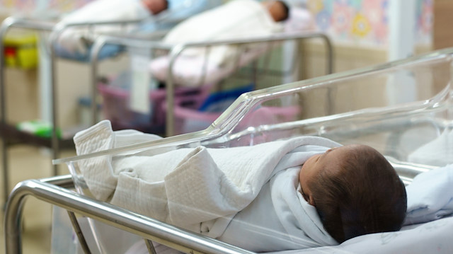 Minik bebek, hayatına yüzde 90 görme engelli olarak devam edecek. 