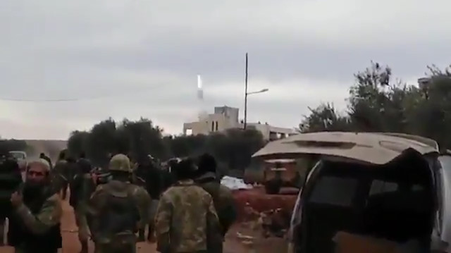 Rejim helikopteri 'hava savunma füzesi' ile vurulmuş