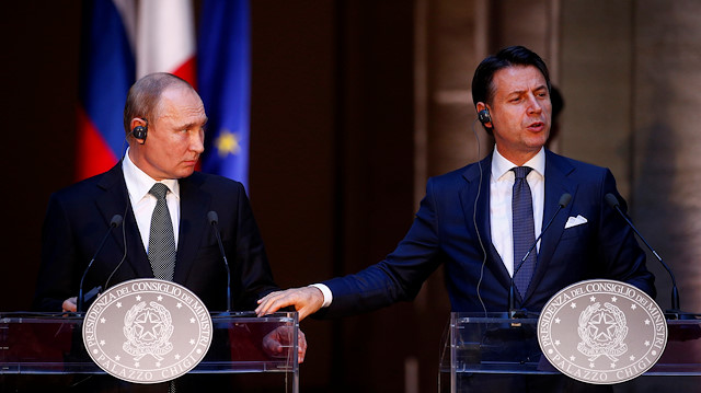 Russian President Vladimir Putin and Italian Prime Minister Giuseppe Conte 