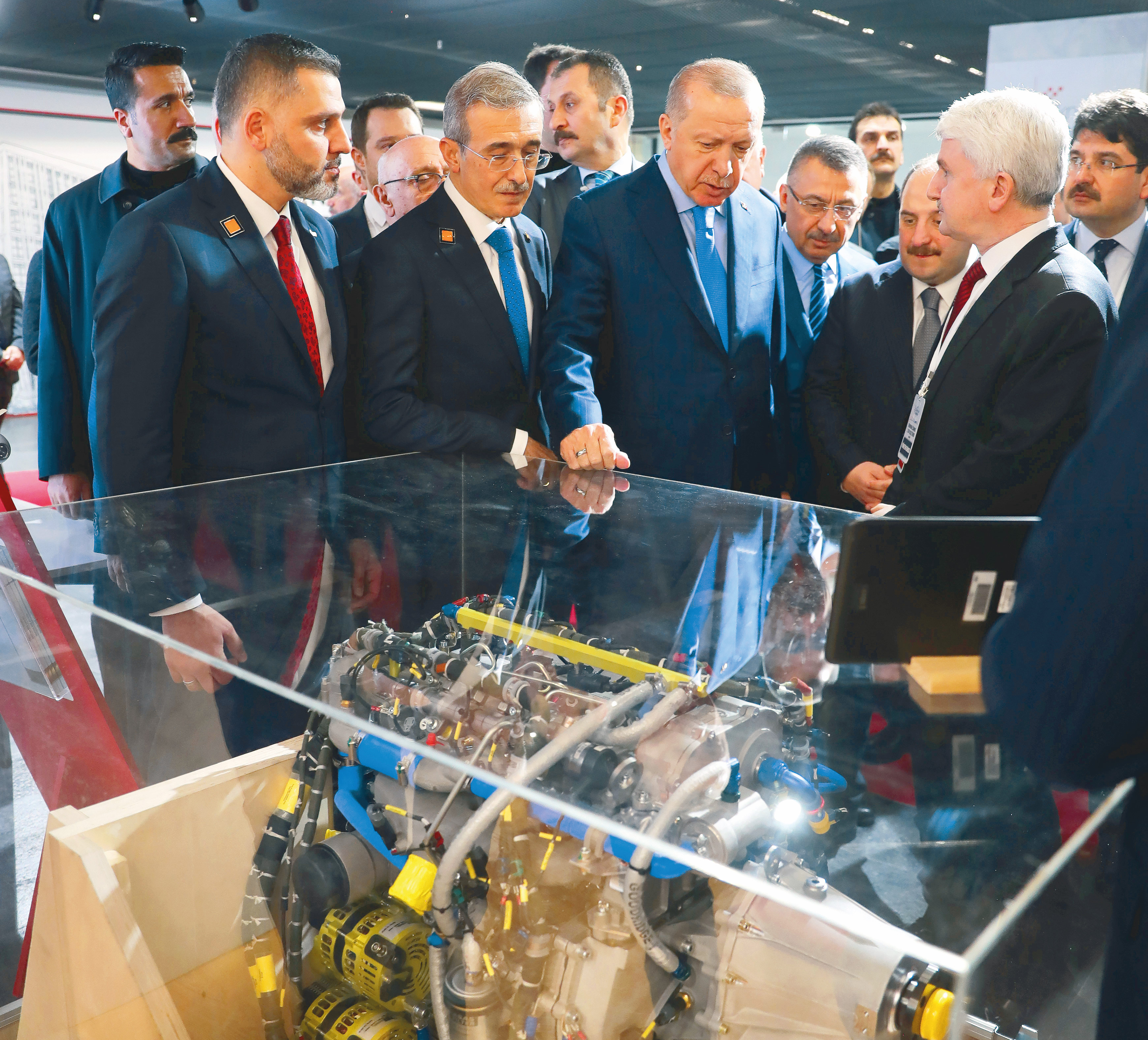 Cumhurbaşkanı Erdoğan Teknopark İstanbul’da geliştirilen ürünleri inceledi.