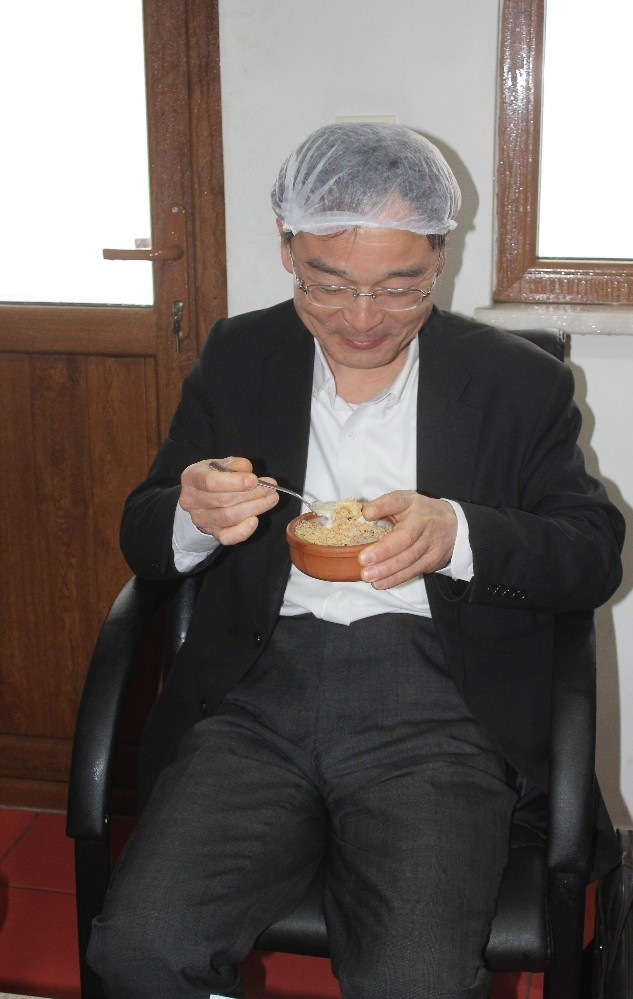 Yasui, sütlacı Japonya'da tanıtmak istedi.