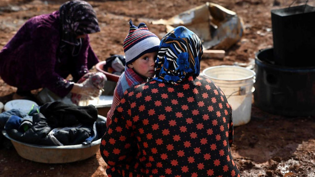 نزوح 148 ألف مدني من إدلب نحو الحدود التركية خلال 6 أيام 
